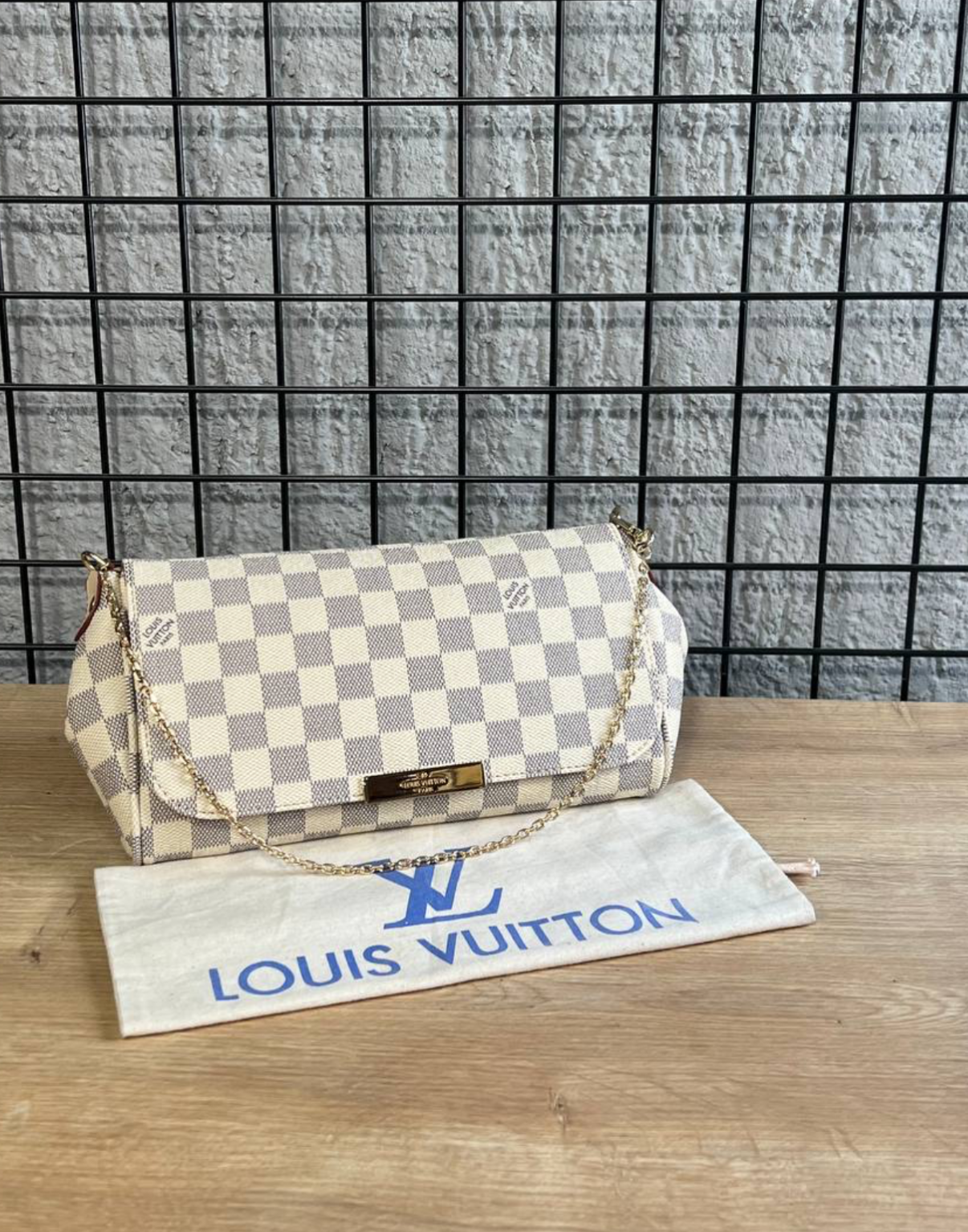 Louis Vuitton clutch