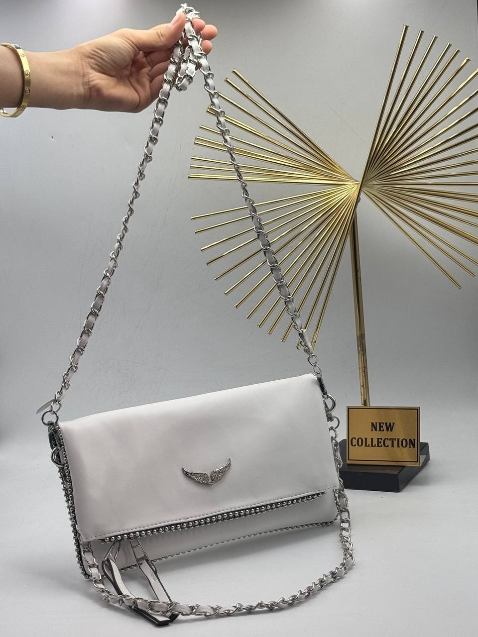 Jadig white