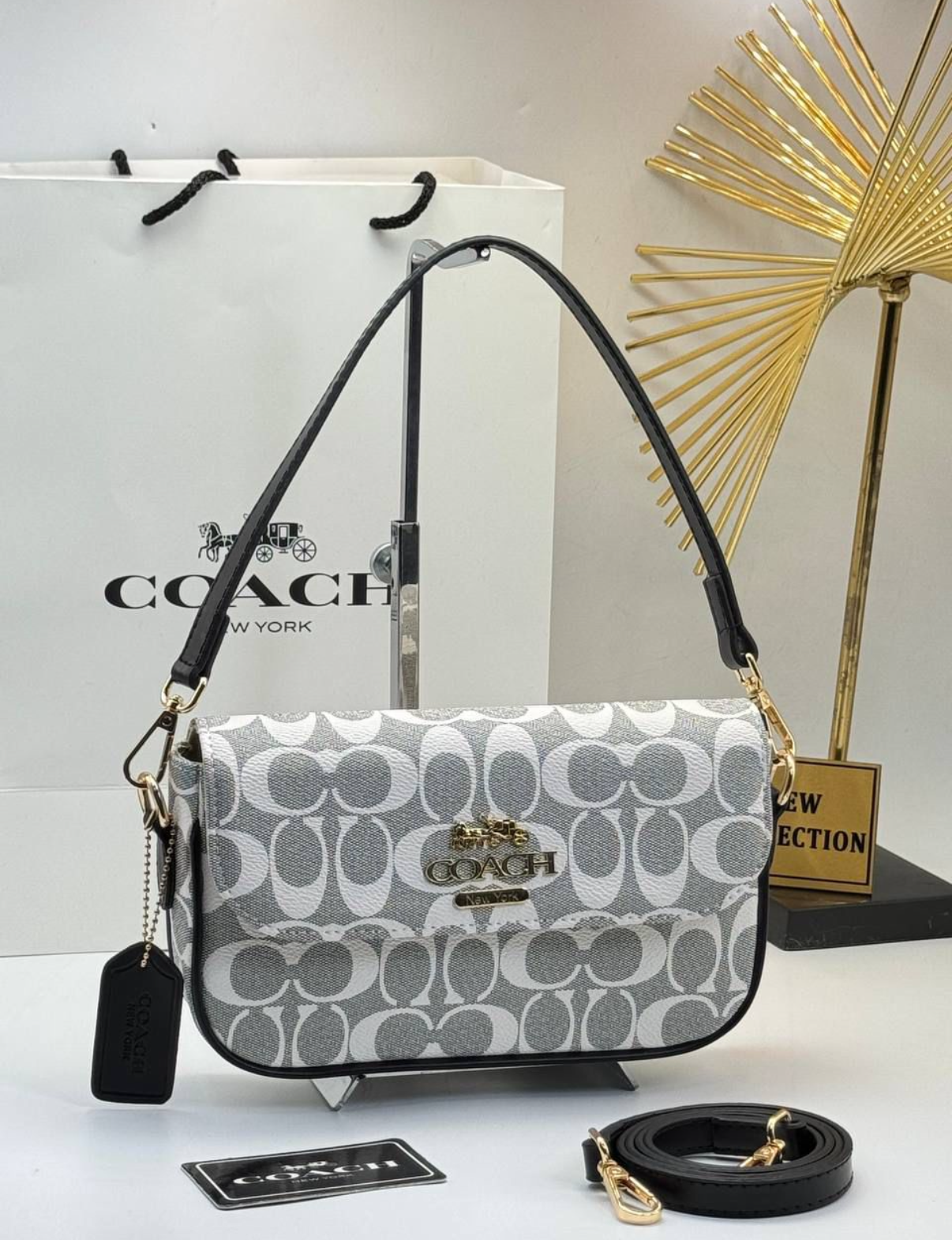 Coach swinger shoulder bag new
