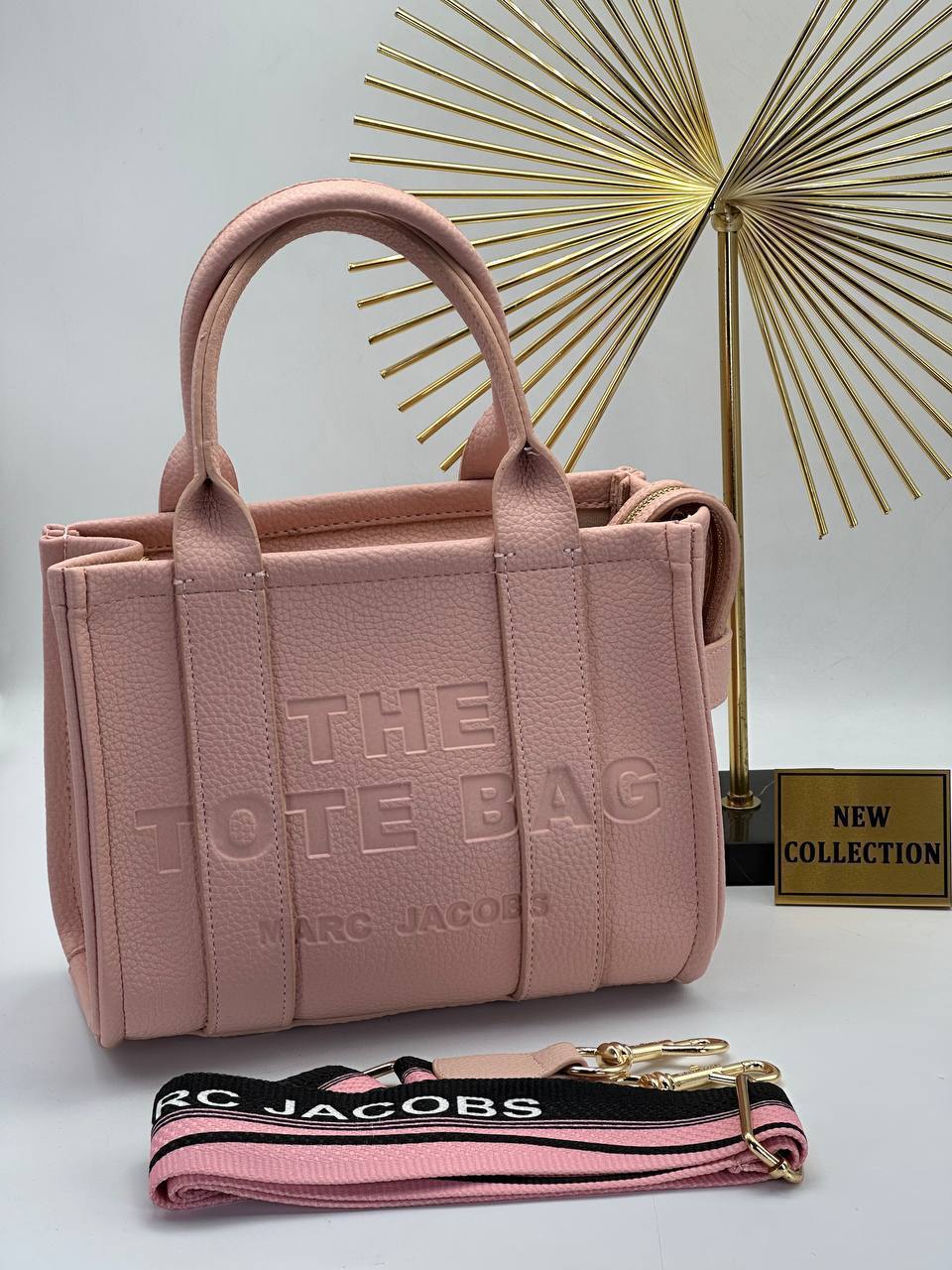 Mark Jacobs medium pink