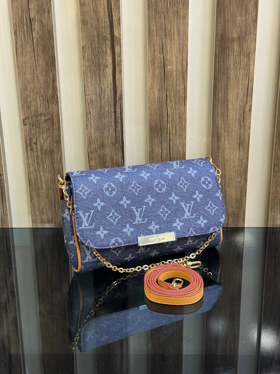 Louis Vuitton clutch