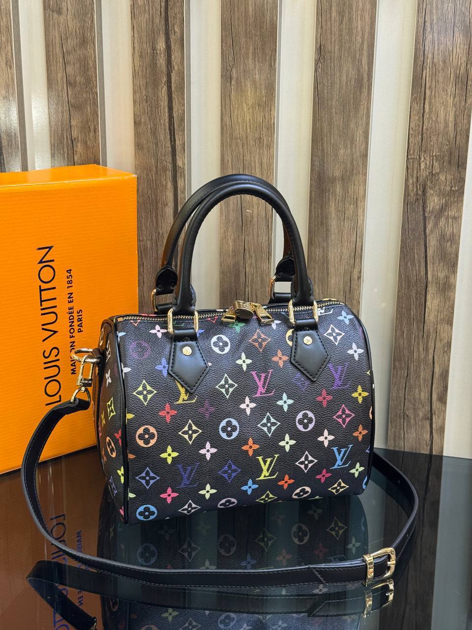 Louis Vuitton speedy 20