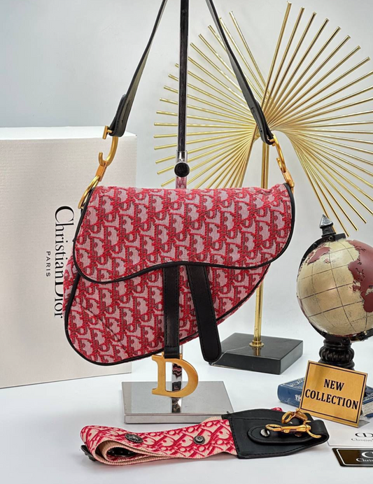 Christian Dior seddle
