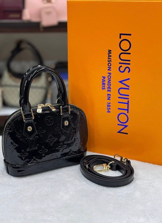 Louis Vuitton Alma BB Vernis Black
